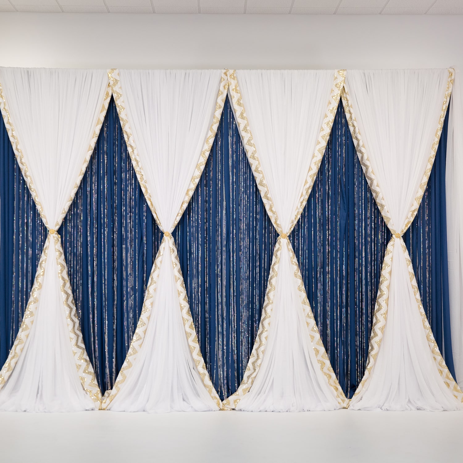 Drapery – Package – 14’H x 16’W Navy & Crystal Backdrop | Rental