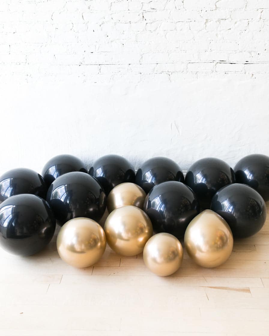 Couture – Floor Balloons – set of 15 | Rental