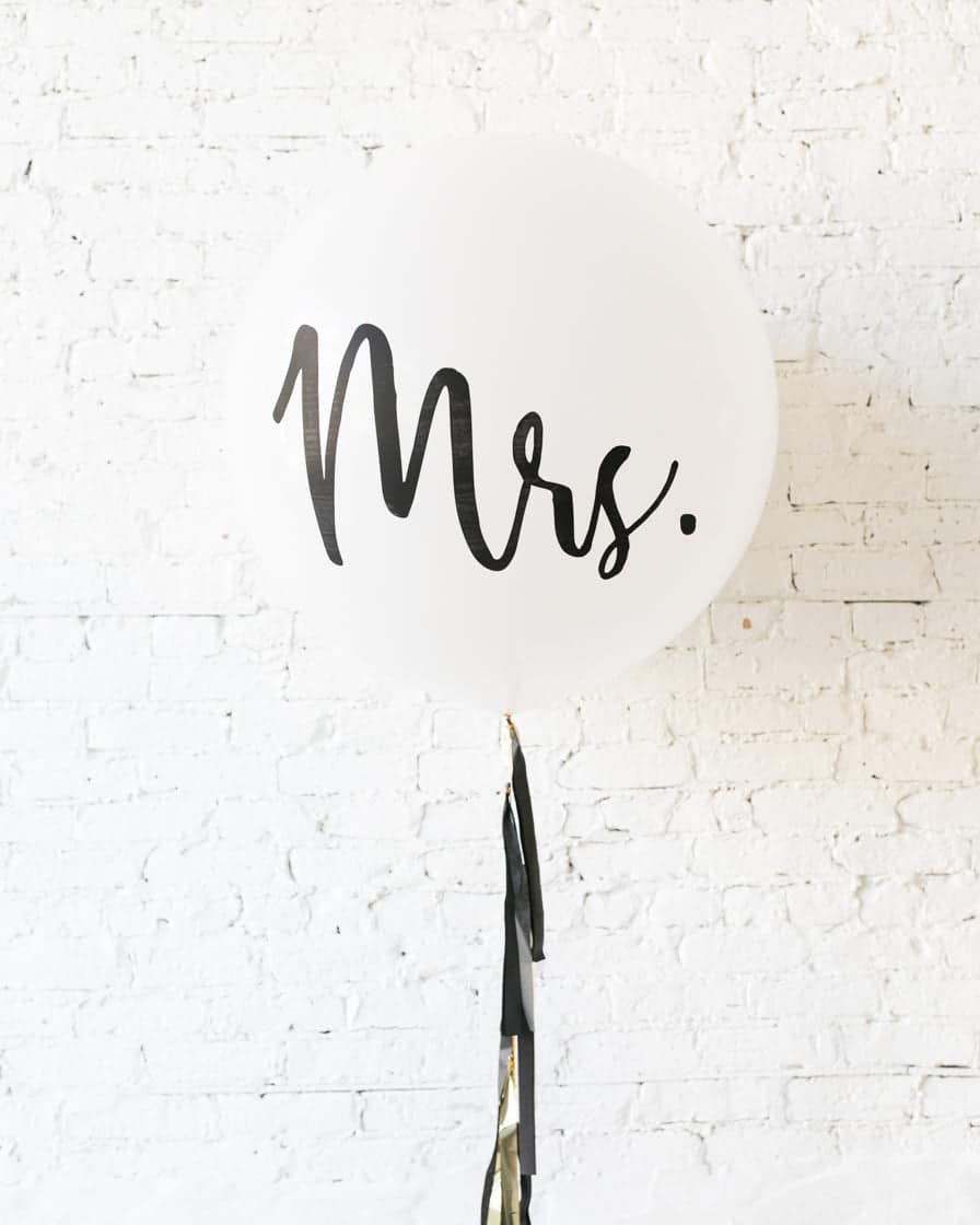 Couture – MRS. Giant Balloon with Tassel | Rental